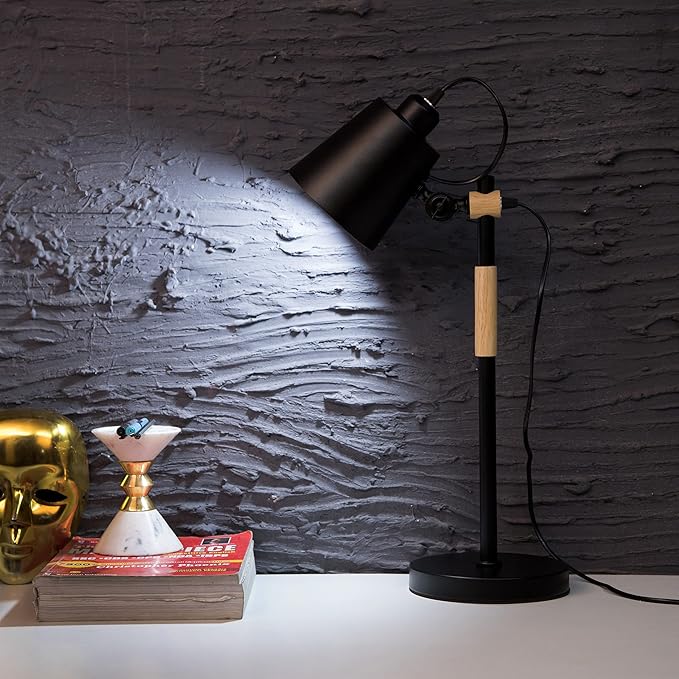 Simple modern table lamp